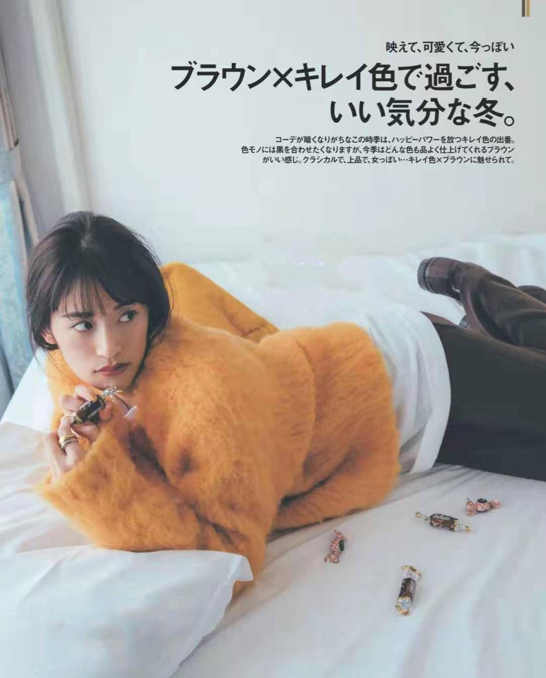 女生|早夏最适合针织衫，想要穿出日杂风效果，选款和搭配都要有技巧