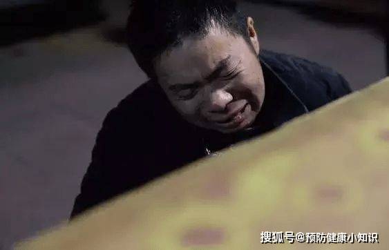 严重|小伙查出肝癌,医生:出现“2痛3臭”,快查查肝