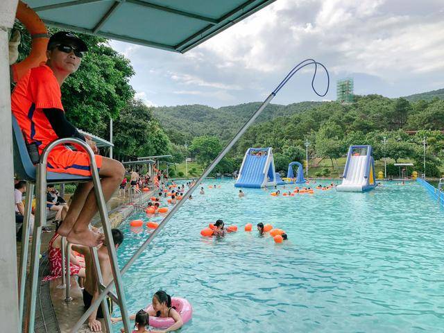 佛山高明这个地方玩水太棒了,用的竟然还是山泉水_水上乐园