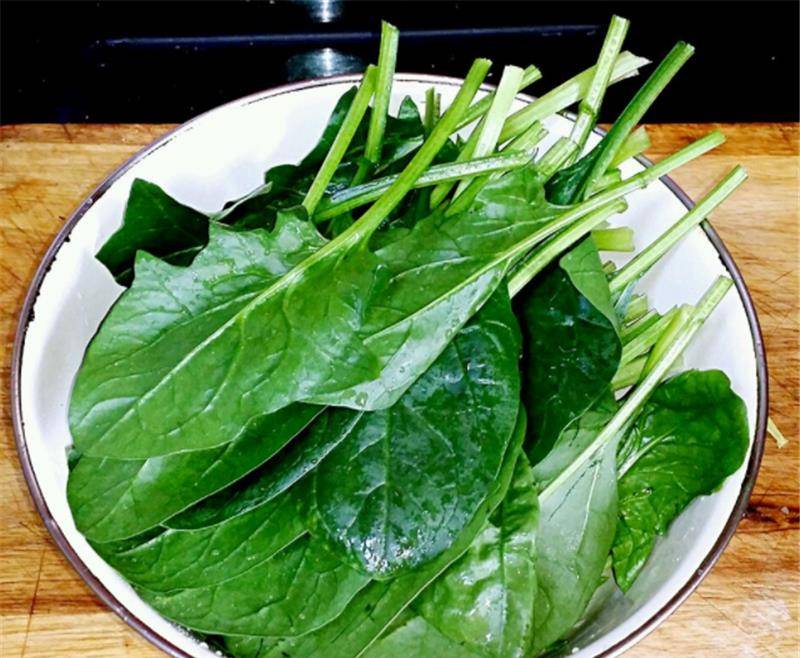 豆腐菠菜能一起煮给宝宝吃吗 0409c7f6ca7c46029203e296d4fc6e20.jpeg