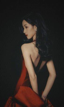 风时代|陈都灵复古造型上热搜，港风又火了，掌握这些因素，教你致敬经典