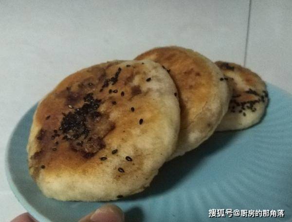 花椒|开学季营养早餐，就吃猪肉馅饼，皮薄馅香味美，让孩子爱上吃早餐