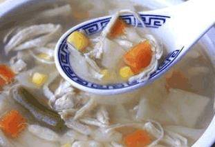 面汤|剩下的饺子皮这样做，教你懒人面食做法，五分钟搞定全家人早餐