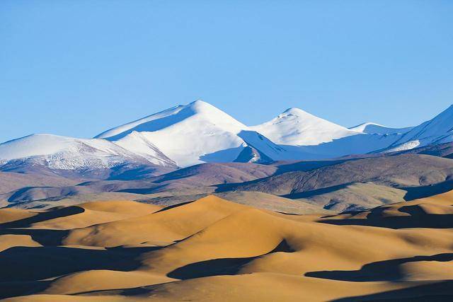 原创新疆沙漠下有地下海洋为什么迟迟不开采开采了会怎么样