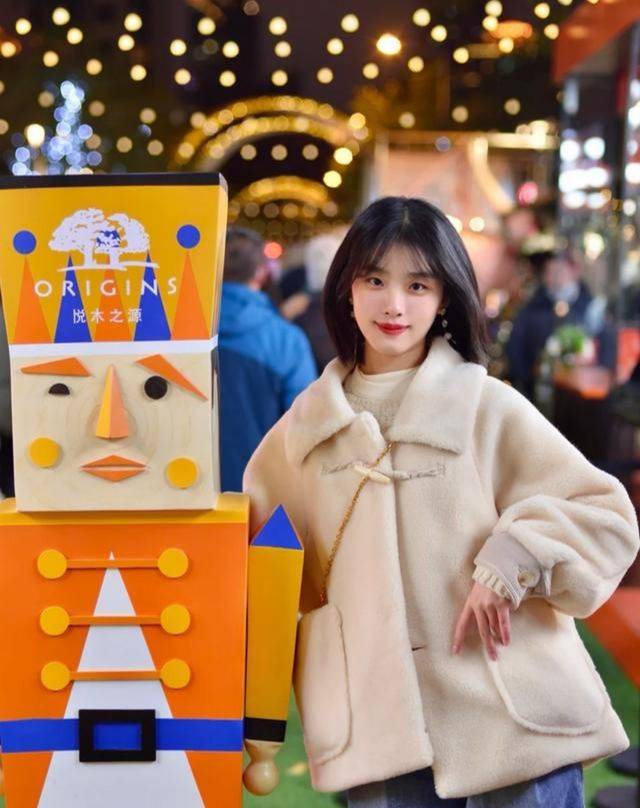 小个子|潮流美女带你穿出时尚感，小个子也能轻松驾驭