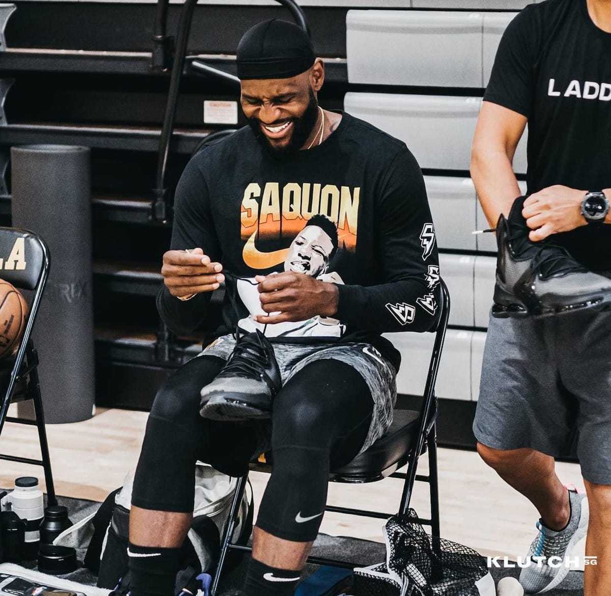 设计|霸气外露！詹姆斯上脚亲晒 LeBron 19 实物！可给他乐坏了！