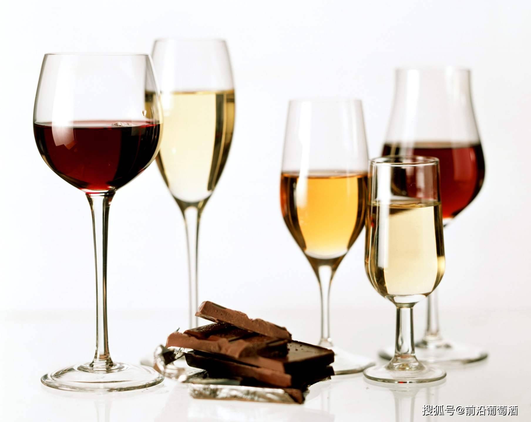视觉|观察葡萄酒是葡萄品鉴的关键步骤,视觉传递信息是最客观最准确的!