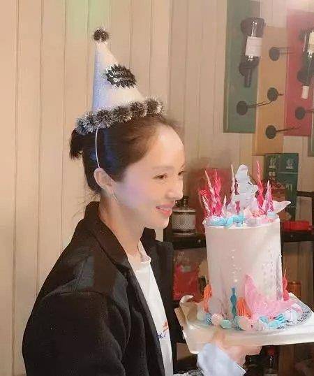 高云翔|高云翔开庭这天,正好是董璇生日,她许愿的样子让人心酸想落泪