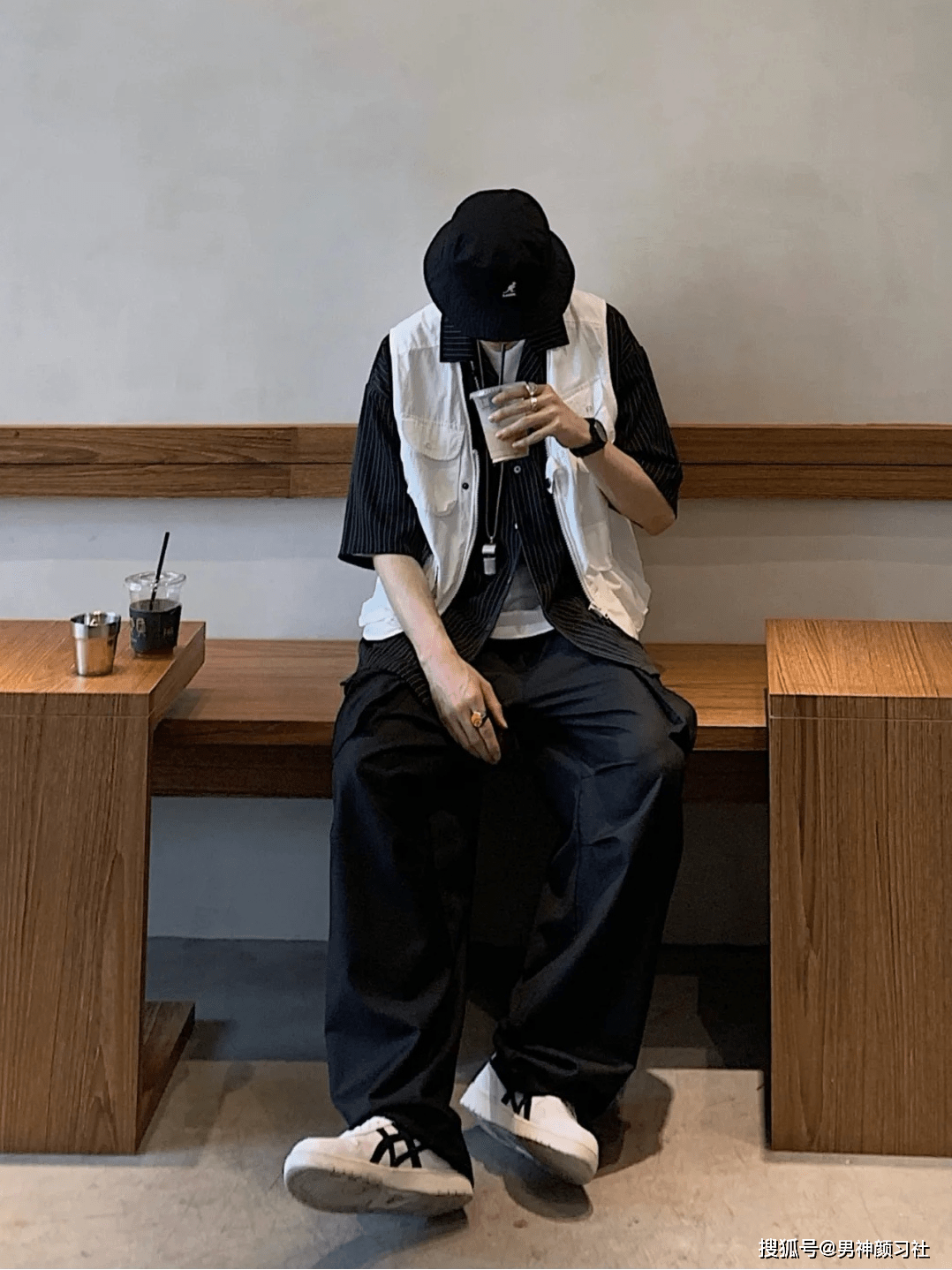 黑色|男士立秋穿搭分水岭：别让秋天再把你变成油腻大叔