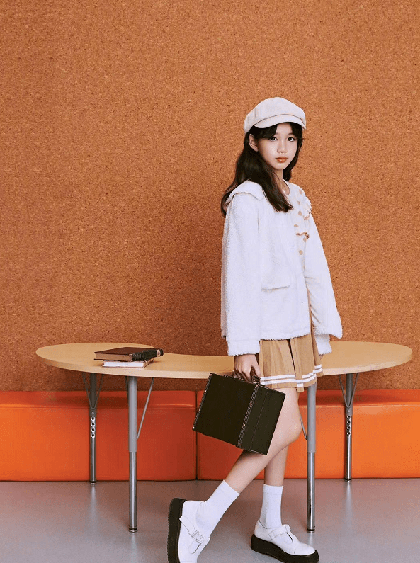 女儿|星二代中就服钟丽缇女儿颜值，没成年有“女主脸”，可以直接出道