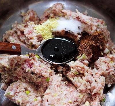 肉丸|#新年开运菜，好事自然来#团团圆圆的香炸猪肉豆腐丸子