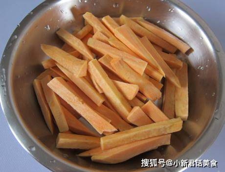 食品|自制红薯干,晾晒前多加1个步骤,焦软不干硬,比外面卖的还好吃