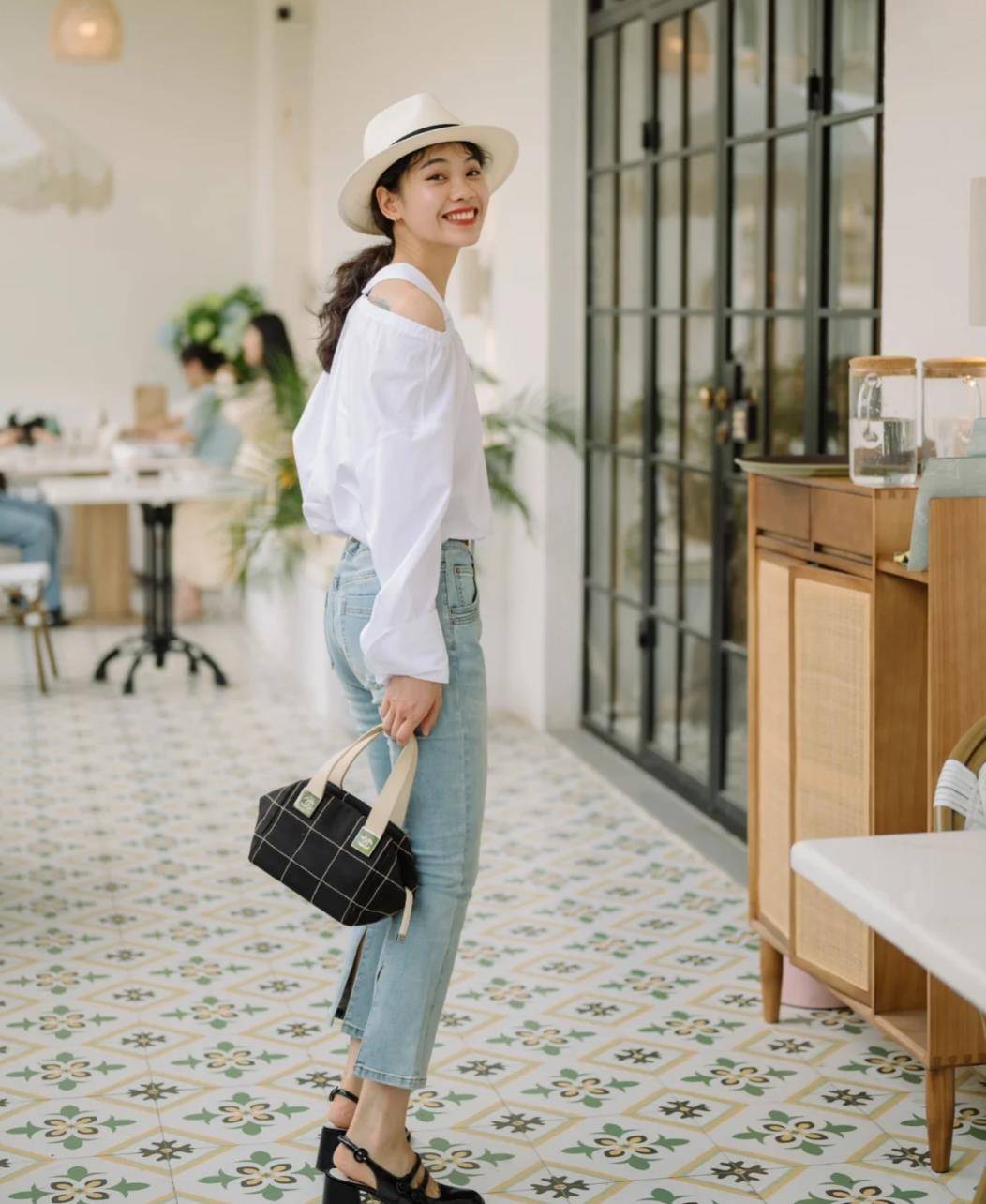 颜色|今年秋天怎么穿才能出彩？掌握这3点秘诀，不用着急买衣服