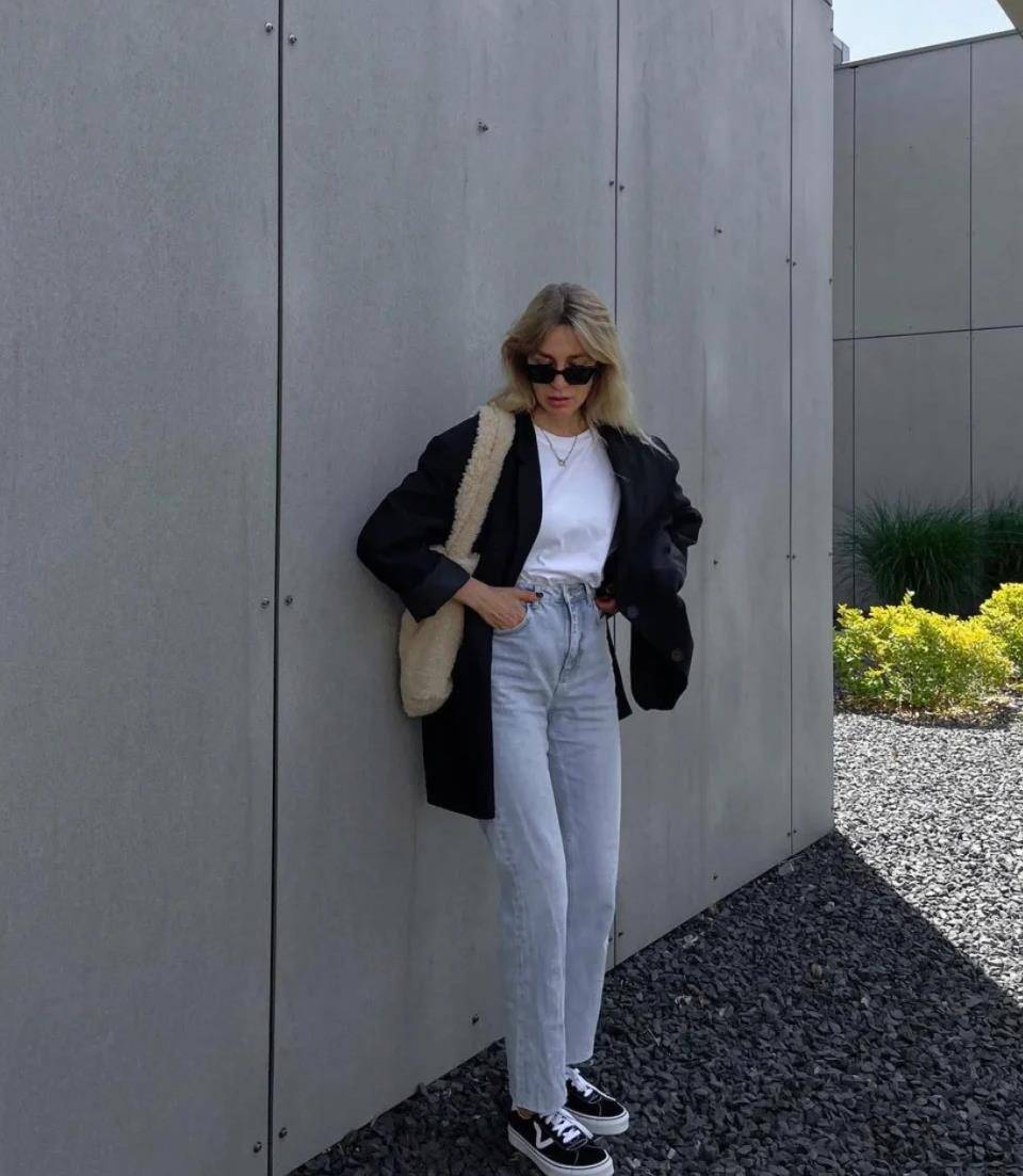 颜色|今年秋天怎么穿才能出彩？掌握这3点秘诀，不用着急买衣服