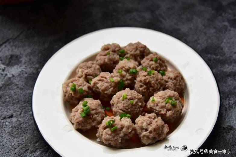 怎么把肉剁成肉末 64d3c222050647b09eba277f847df7a8.jpeg