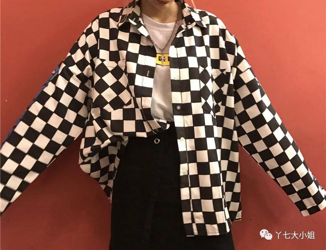 名字|格纹又火了!不同的是,这一次它的名字叫“棋盘格”