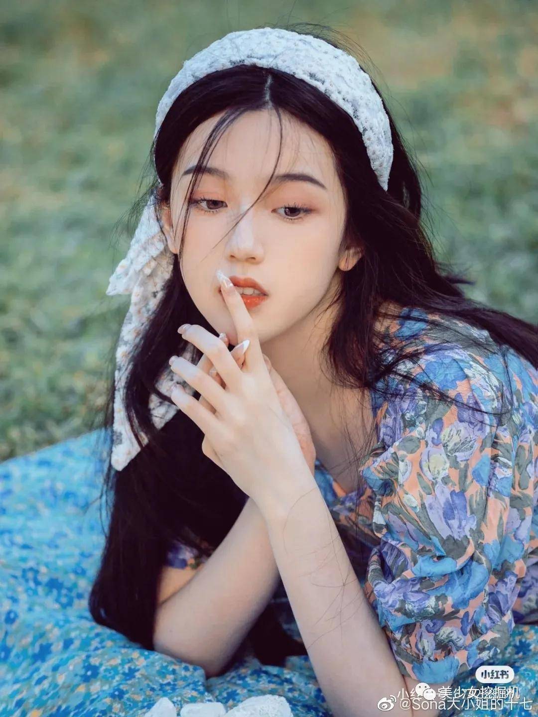 sona|美少女圈拉胯成啥样了，连她都被说是颜值诈骗…