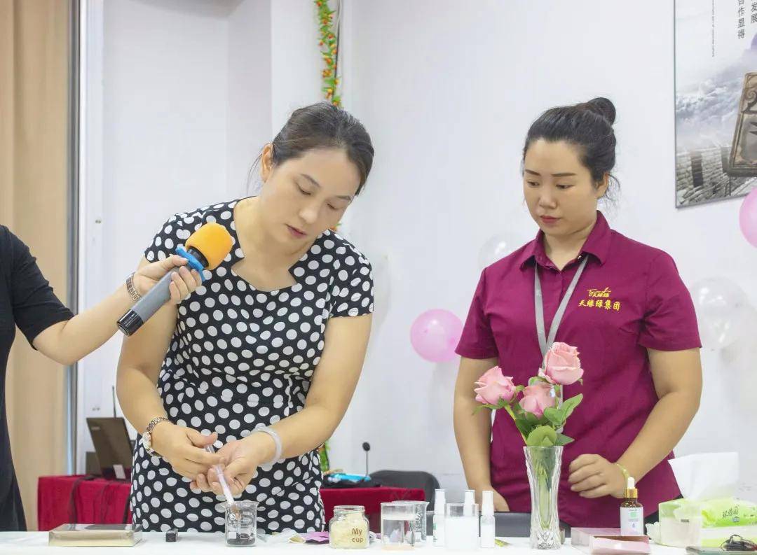 师农燕|【美丽专场】相约七夕 为爱助力，一起来听听那些关于美丽的小秘密