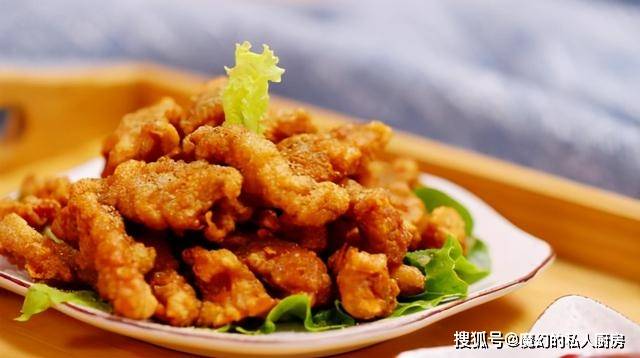 教你在家炸酥肉 学会这样做 酥肉越吃越香 一次做一大盆不够吃 筷子