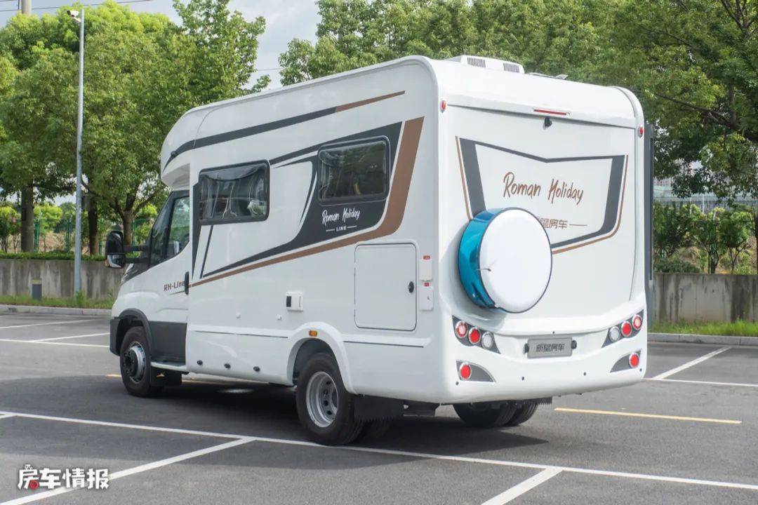 罗马假日房车大升级30t动力功能比肩豪华轿车4口住价格不变
