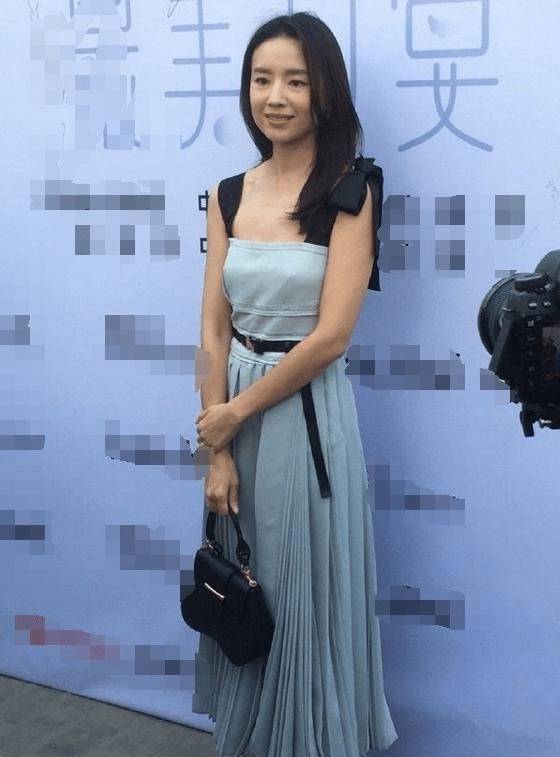 马苏|明星参加培训班,没了美颜修图个个真实,董洁干瘦苍老马苏肥胖!