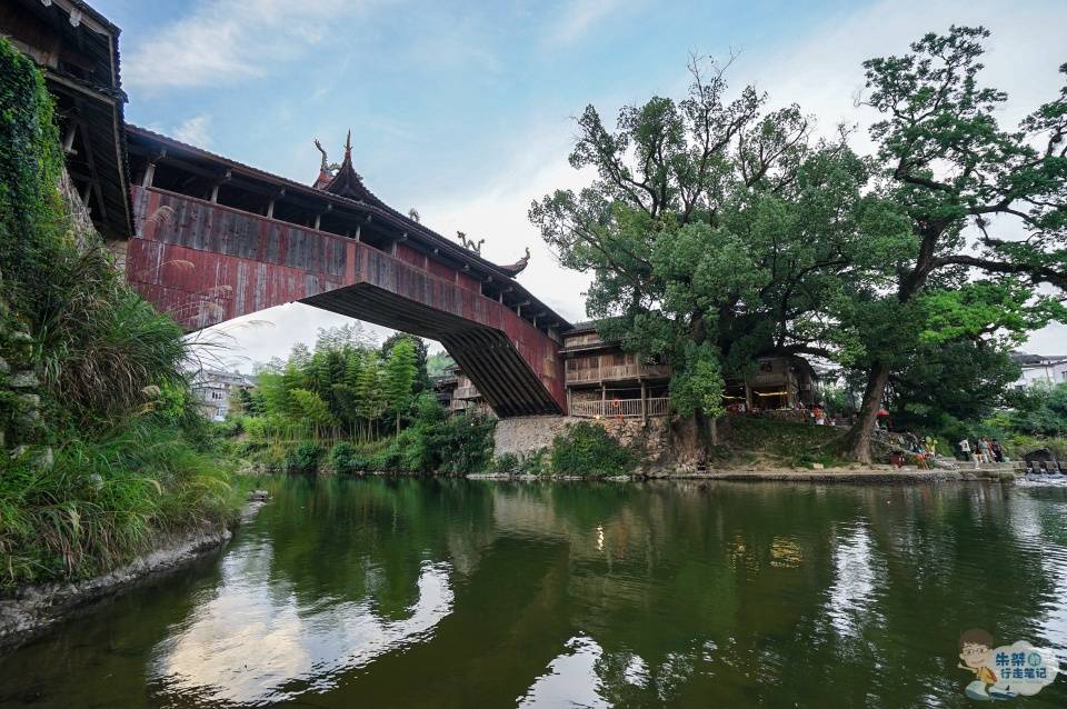 敞开大门|浙江一景区走红后，每年到访游客数百万，却继续敞开大门迎接游客