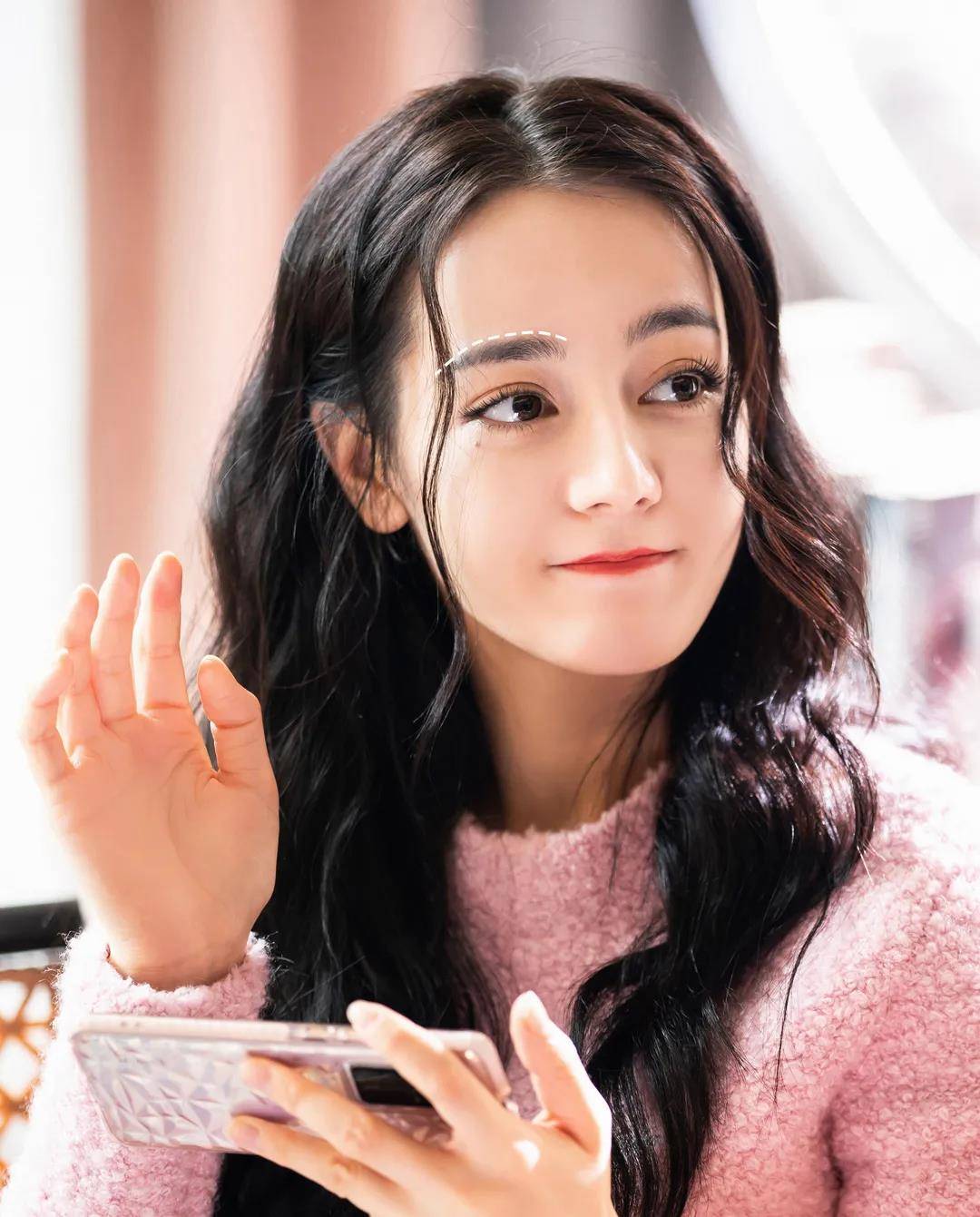 上衣|看齁甜剧《你是我的荣耀》，跟着热巴学穿搭！！