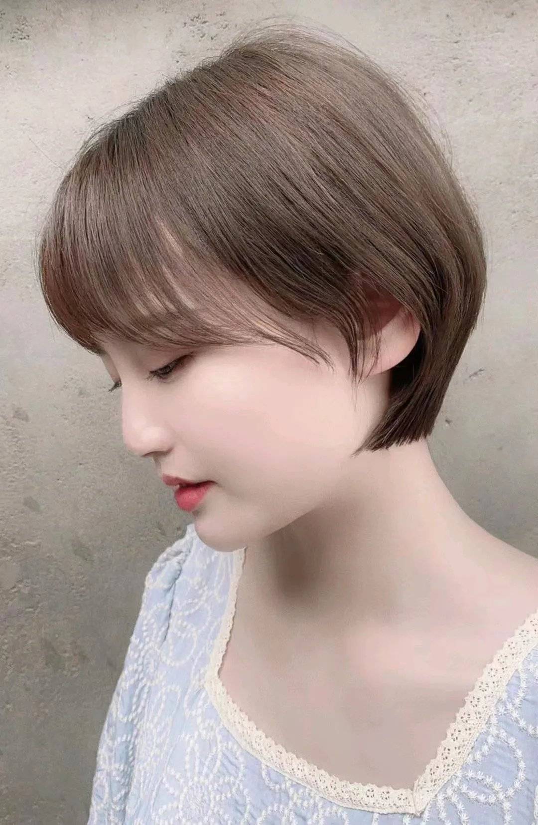发型|羊毛卷已过时，22款当下流行发型送给大家，直接剪就对了