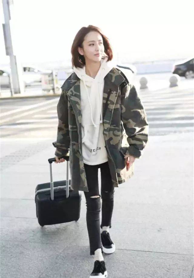 卫衣|女人穿衣“在精不在多”，学习穿搭，减龄又知性。