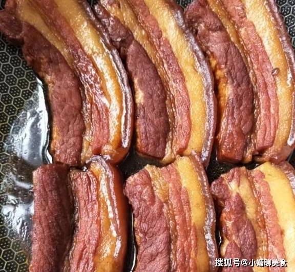 做饭吃|新来的保姆把五花肉做成这样，要求月薪8千，过分吗？