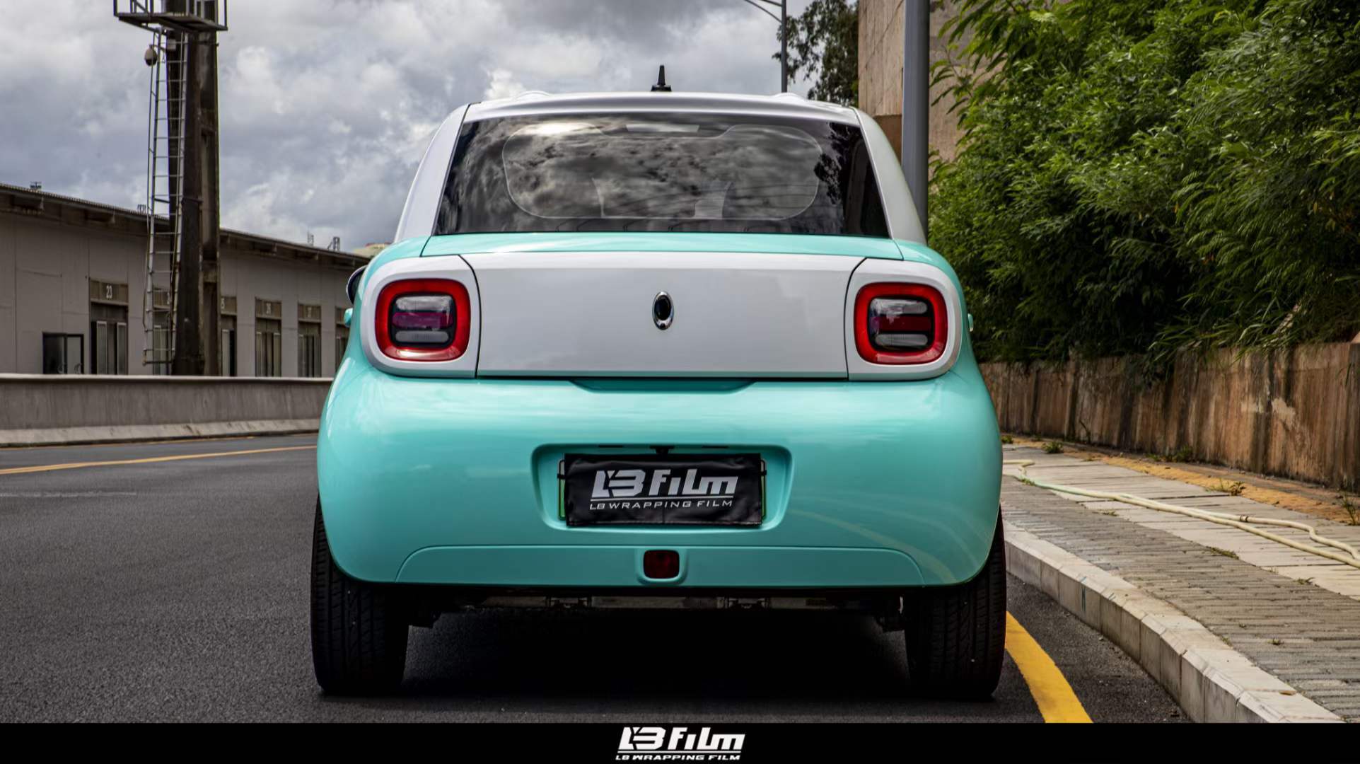 欧拉-黑猫汽车贴膜lb改色膜高亮蒂芙尼 高亮白