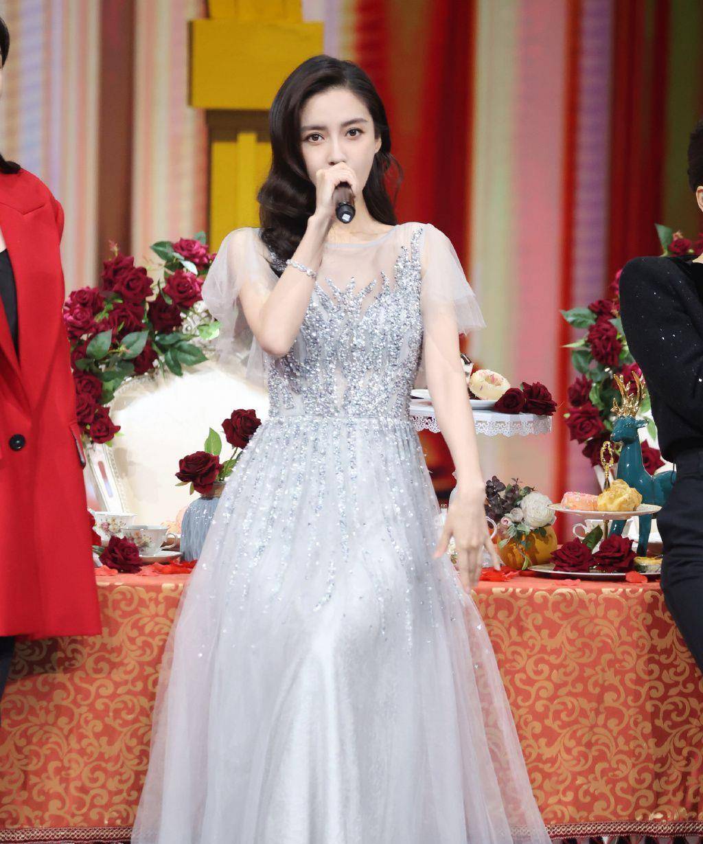 细节|baby时尚资源太好,上综艺也要穿高定礼服,还是2021当季新款