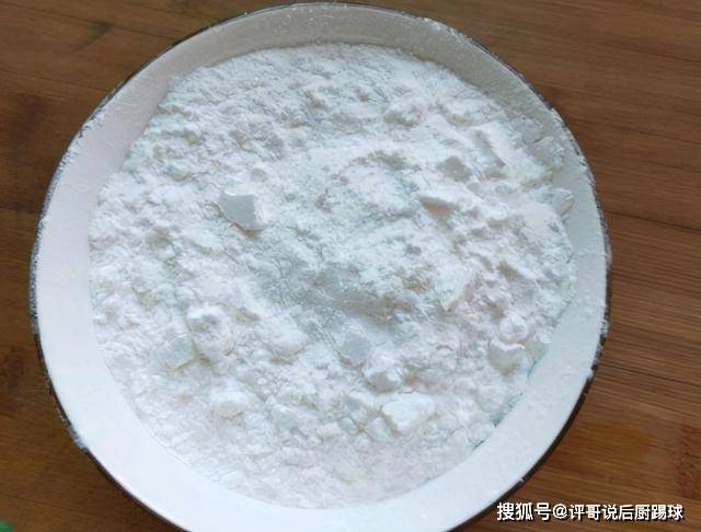 做法|最近，花生这做法火了，简单几步做零食，无油少糖酥脆，解馋过瘾