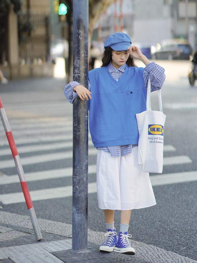 毛衣|适合20岁左右的女生穿，衬衫搭配半身裙，穿起来简约又有层次感