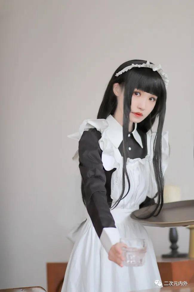 少女写真英式长裙小女仆