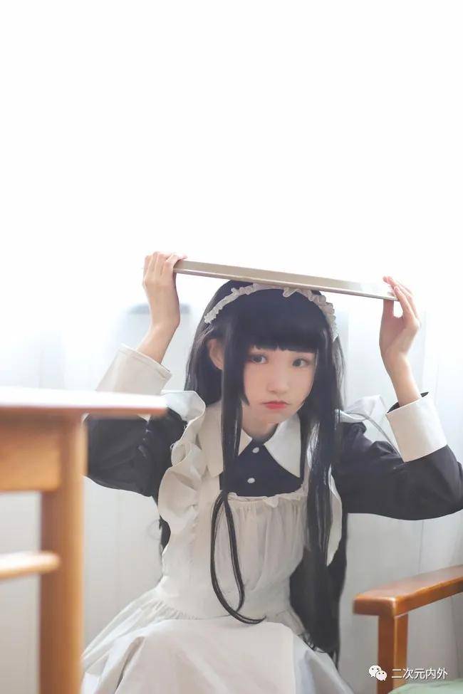 少女写真英式长裙小女仆