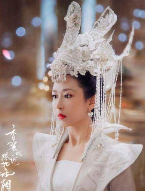 陈乔恩|女星白色古装嫁衣，陈乔恩惊艳宋茜梦幻，杨幂美出新高度