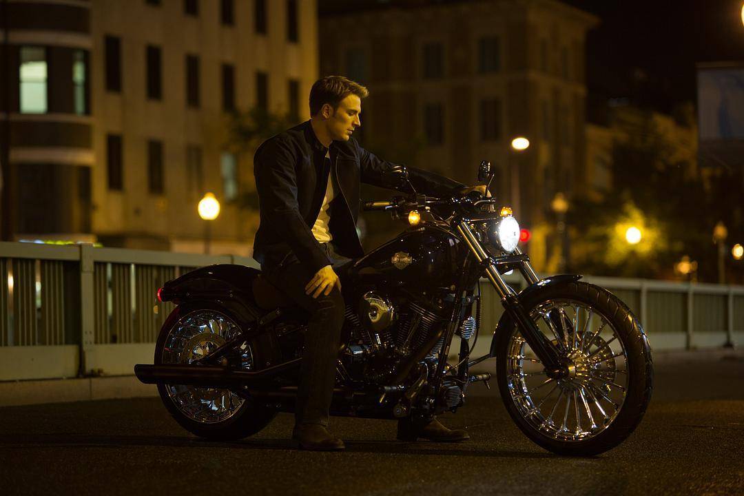 盾牌|漫威美国队长4来了!演了6次猎鹰,这个男人终于继承了美队盾牌