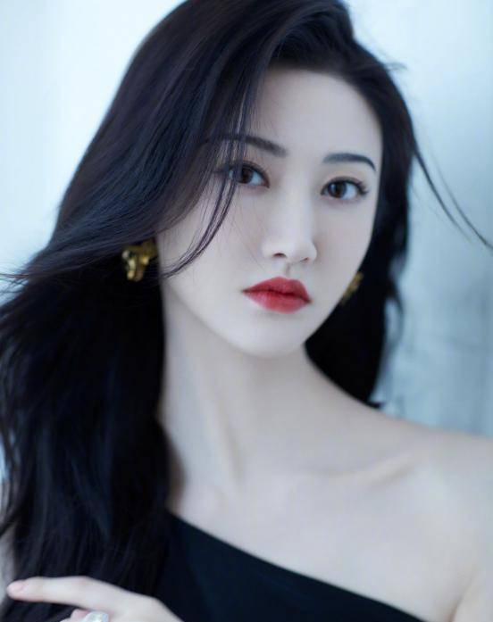芽芽|为什么你化妆总有一股廉价感？
