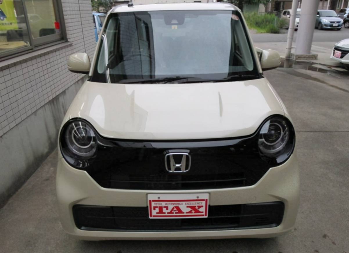 本田版宏光mini车长不足4米四座大空间cvt复古风十足