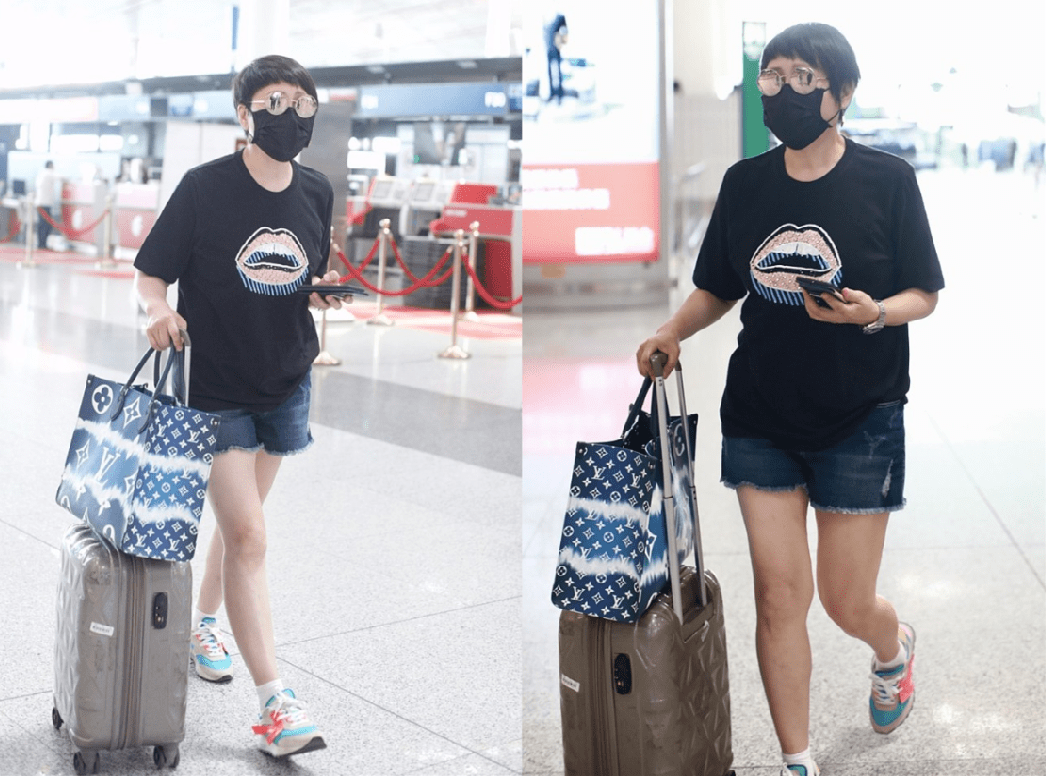 凯丽|张凯丽一把年纪了还在扮嫩，穿T恤还要带点花，可看着是真显年轻