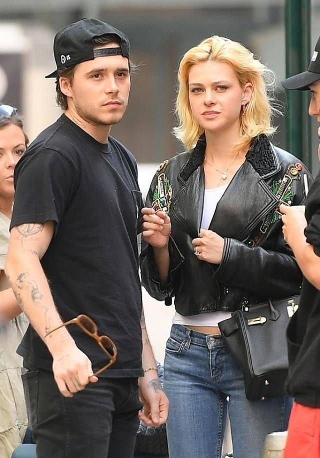 事情|贝克汉姆儿子继承了父亲的高颜值，和未婚妻同框，穿得休闲简约