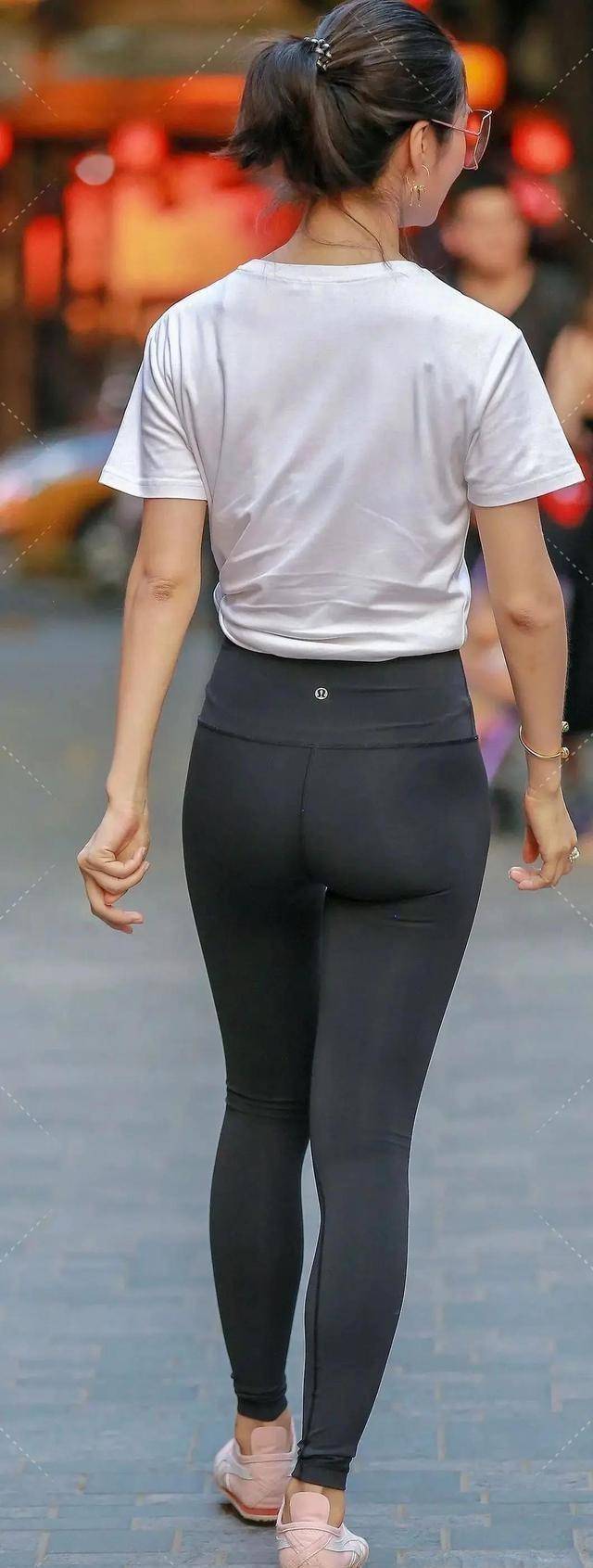 个性|“御姐范”的瑜伽裤美女，造型个性又有时尚感，都很方便