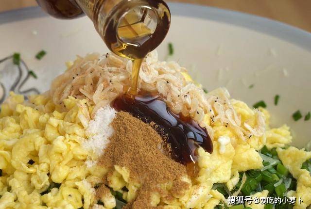 虾皮|真正懒人早餐，不和面不醒面，出锅酥脆鲜香，早起10分钟就搞定