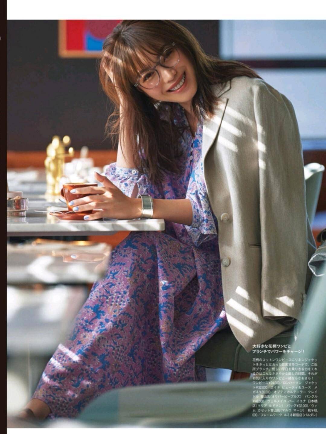 美人|碎花裙总是穿出大妈感?想要get氛围感美人,这4点才是关键