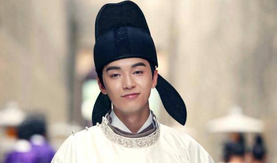 角色|22岁红遍全网，低调过了12年，34岁强势翻红，最终突破固定形象