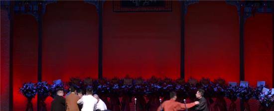 栾云平|德云社封箱于谦合作栾云平烧饼,儿徒碰瓷爱徒,砸挂捧哏犯众怒