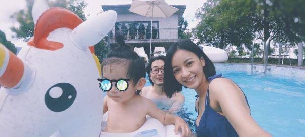 小初|陈意涵晒游泳照官宣怀二胎：找不到比生孩子更有成就感的事