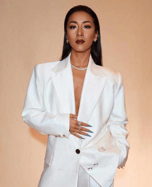 眼睛|什么样的长相特点会显“土味”？女明星都是怎样悄悄变精致的？