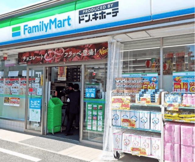 日本的便利店有多"变态"?看看它们卖的东西就明白了